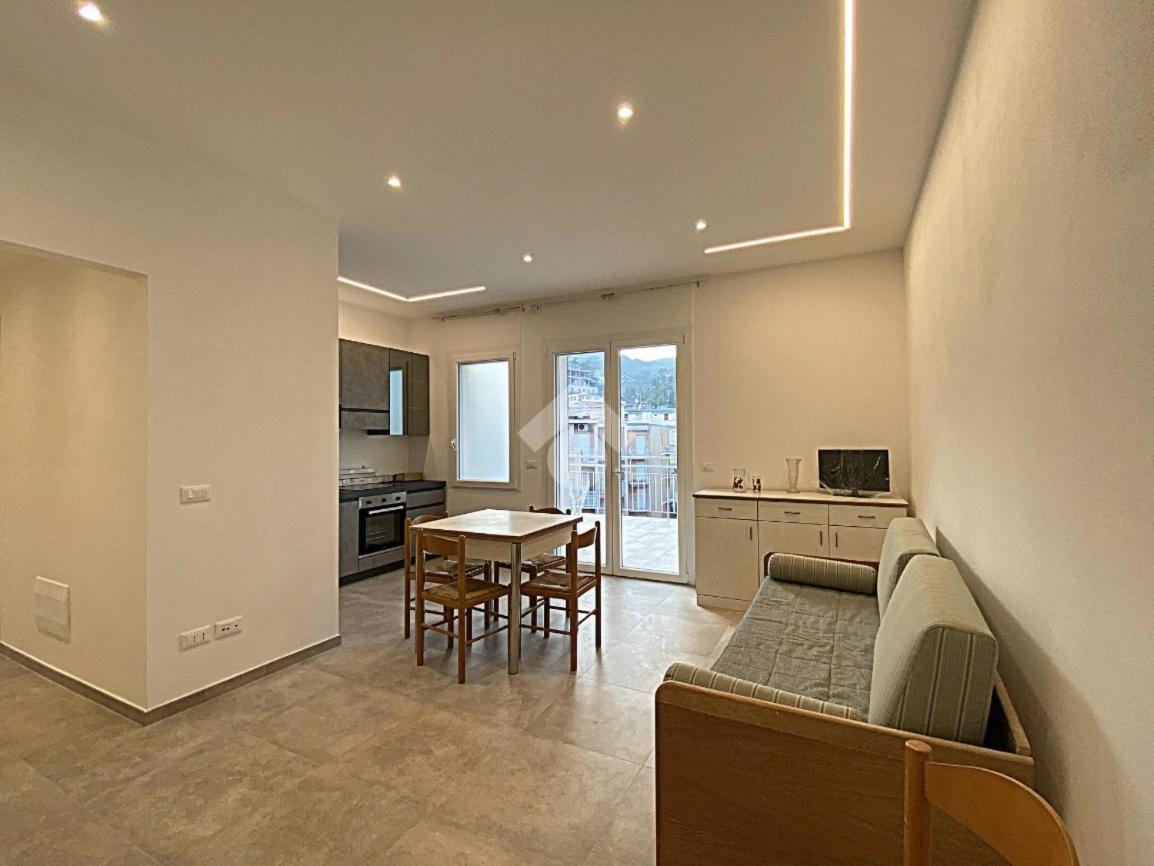 Residence Cristallo Alassio Luaran gambar